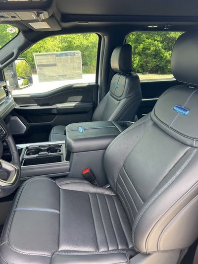 2025 Ford F-350 Platinum