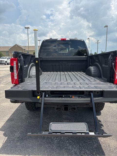 2025 Ford F-350 Lariat