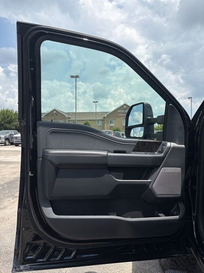 2025 Ford F-350 Lariat