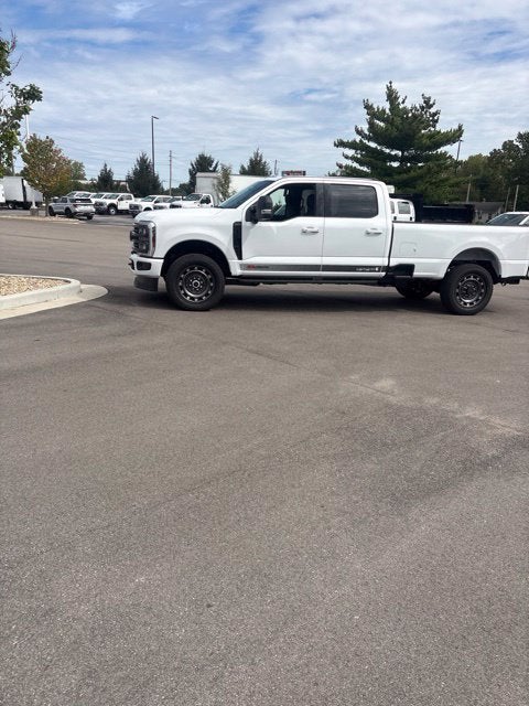 2027 Ford F-350 XLT