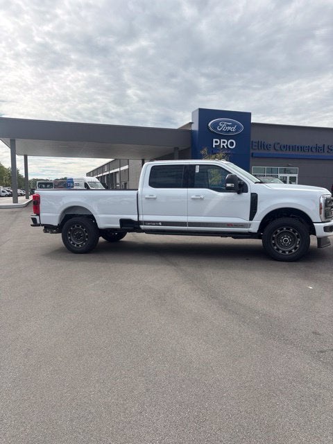 2027 Ford F-350 XLT