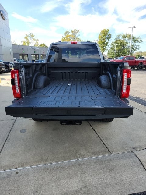 2027 Ford F-350 Lariat
