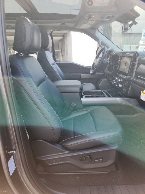 2027 Ford F-350 Lariat