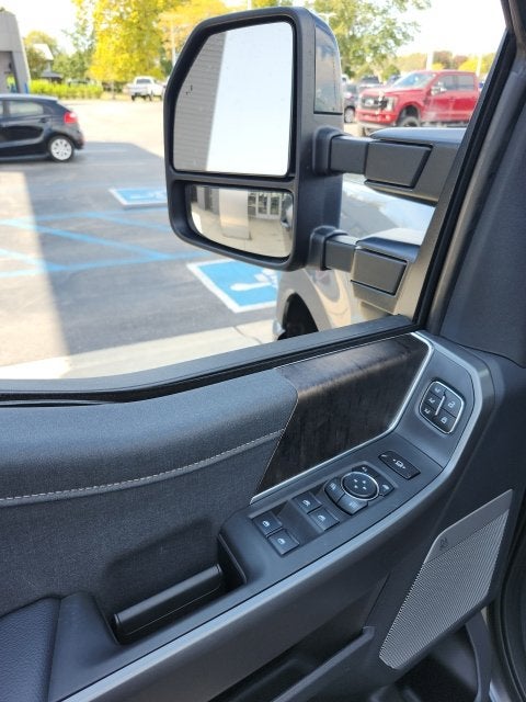 2027 Ford F-350 Lariat