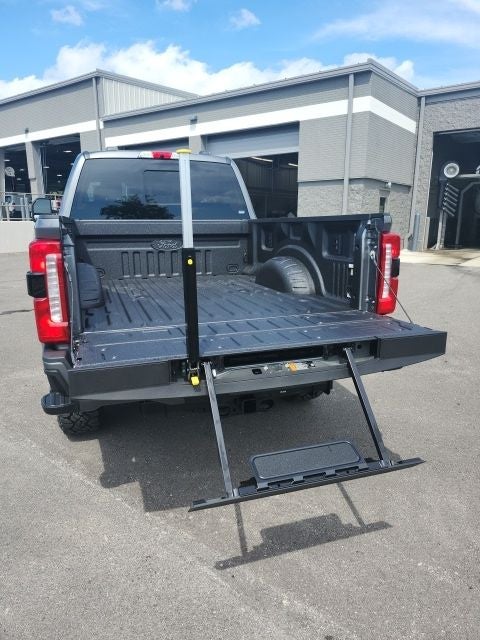 2025 Ford F-350 Lariat