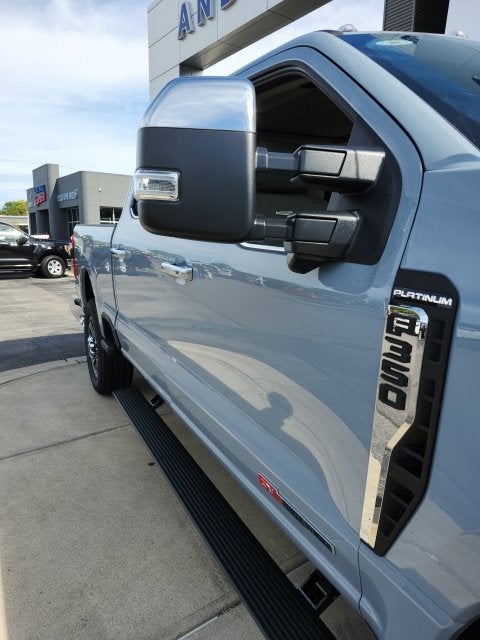 2027 Ford F-350 Platinum
