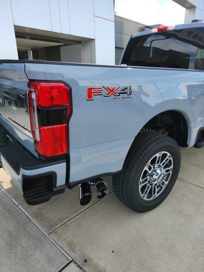 2027 Ford F-350 Platinum