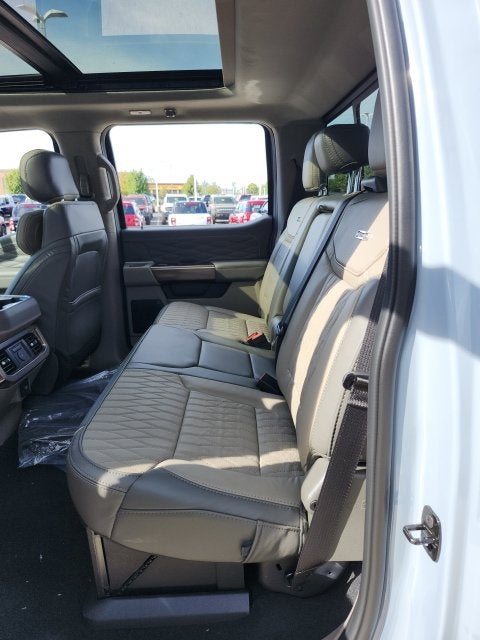 2027 Ford F-350 Platinum