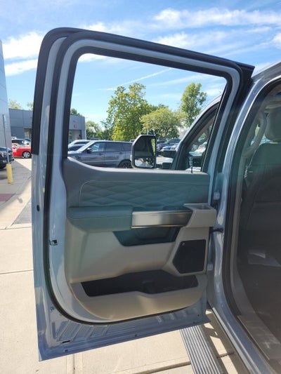 2027 Ford F-350 Platinum