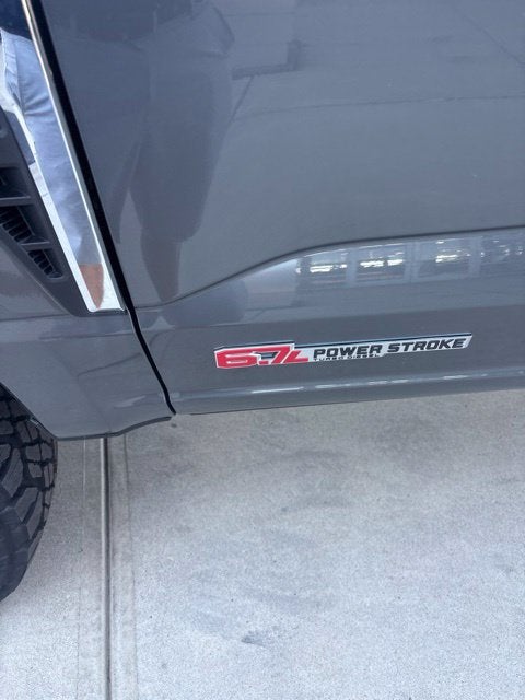 2027 Ford F-350 Platinum