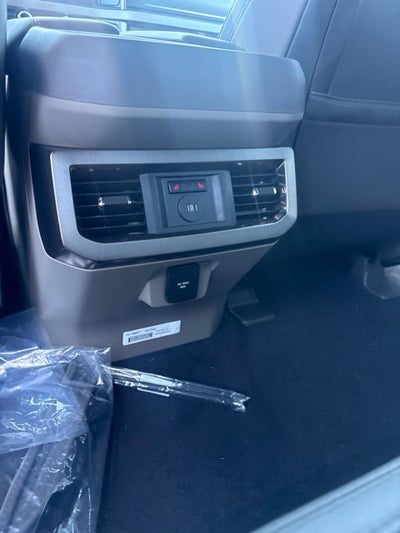 2027 Ford F-350 Platinum
