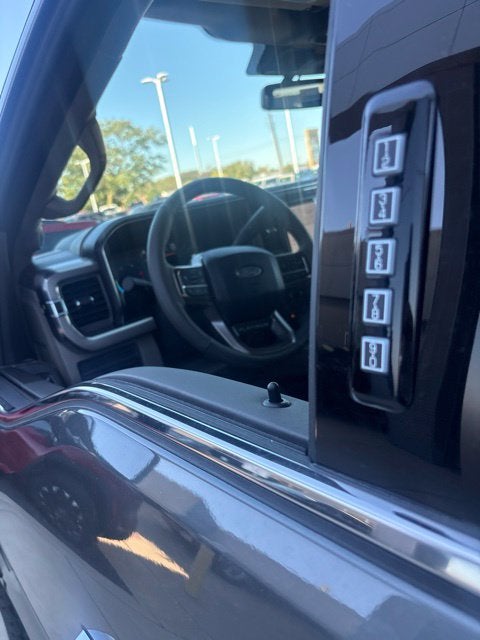2027 Ford F-350 Platinum