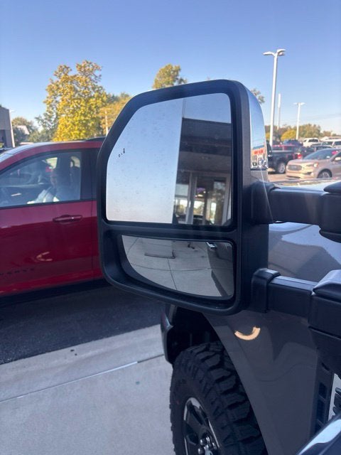 2027 Ford F-350 Platinum