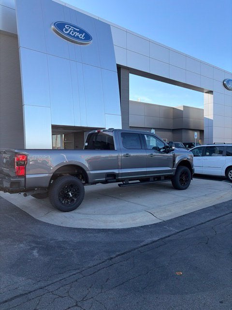 2027 Ford F-350 XLT
