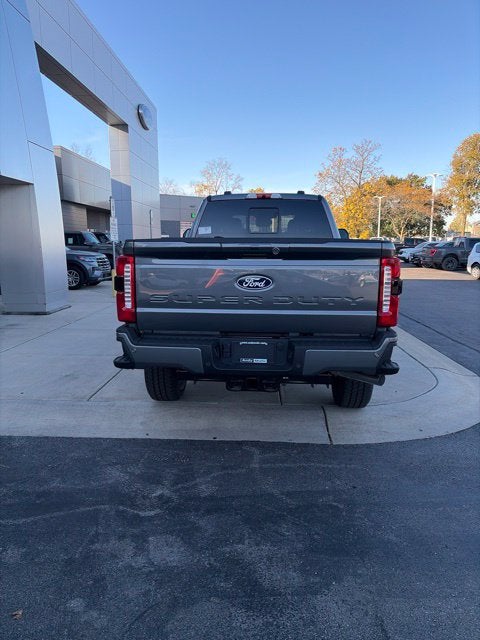 2027 Ford F-350 XLT