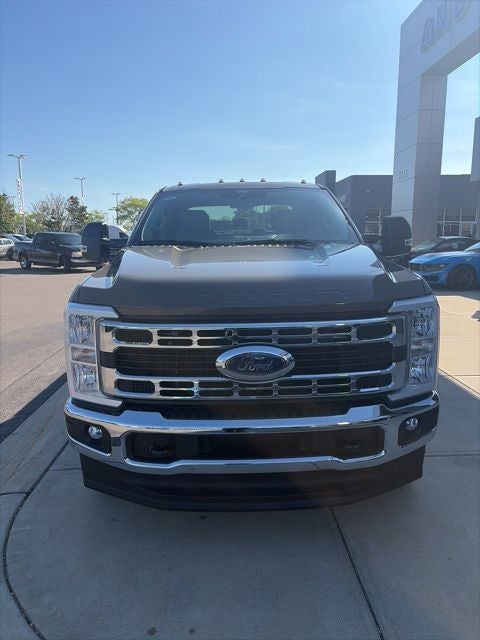 2026 Ford F-350 XLT