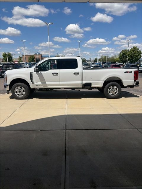 2026 Ford F-350 XLT