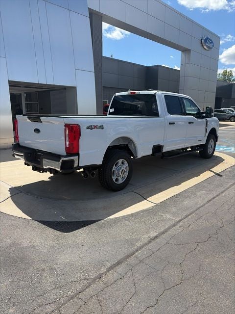 2026 Ford F-350 XLT