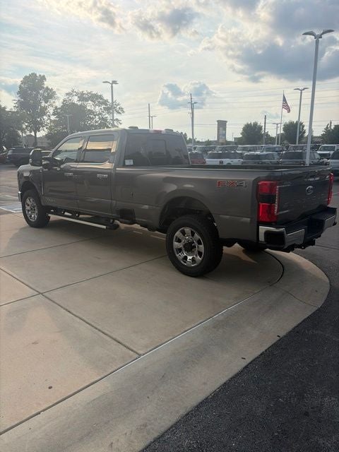 2026 Ford F-350 Lariat