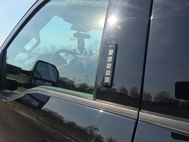 2022 Ford F-350 Lariat