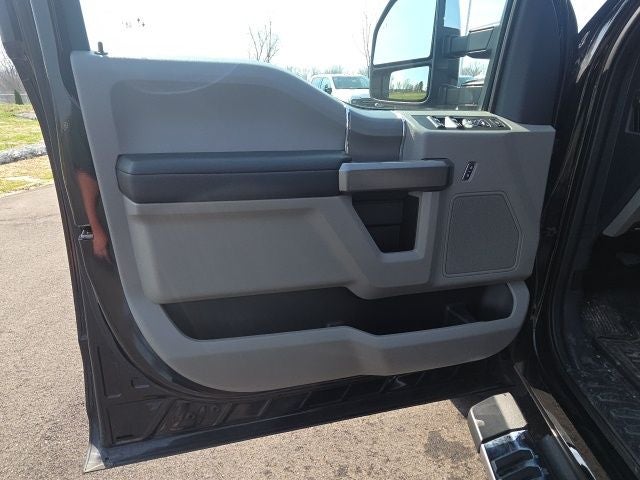 2022 Ford F-350 Lariat