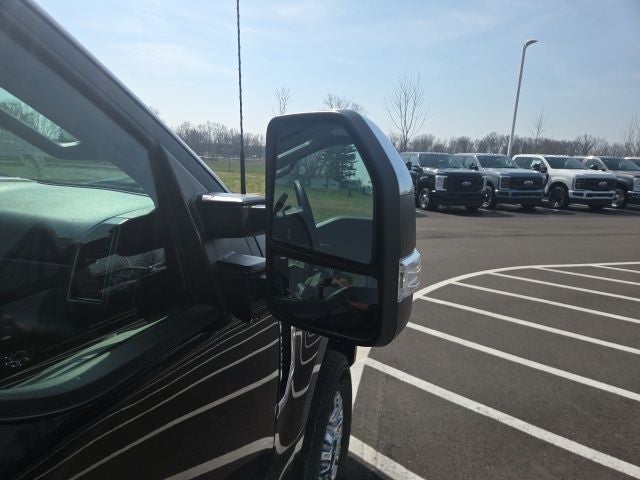 2022 Ford F-350 Lariat