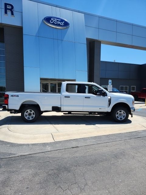 2026 Ford F-350 XLT