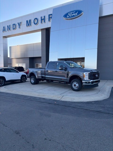 2027 Ford F-350 XL DRW