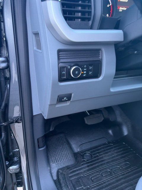 2027 Ford F-350 XL DRW