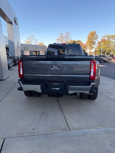 2027 Ford F-350 XL DRW