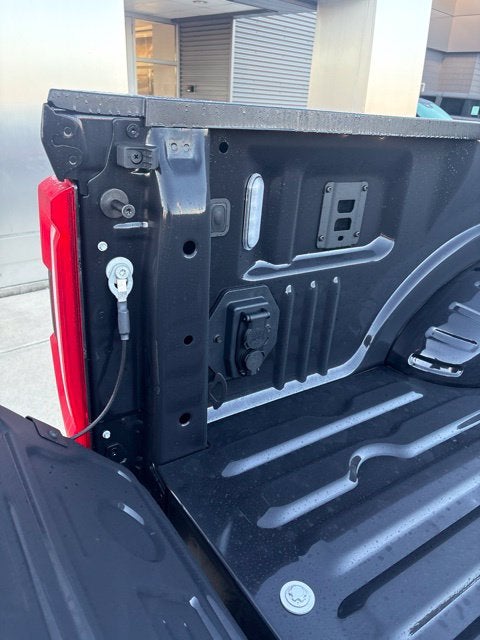 2027 Ford F-350 Lariat DRW