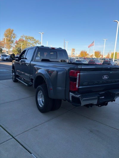 2027 Ford F-350 Lariat DRW