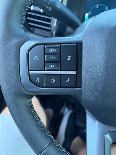 2027 Ford F-350 Lariat DRW