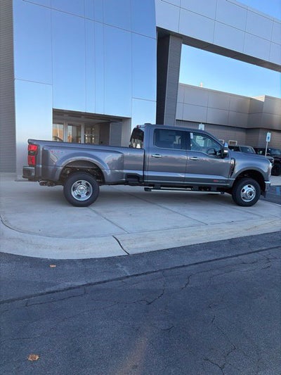 2027 Ford F-350 Lariat DRW