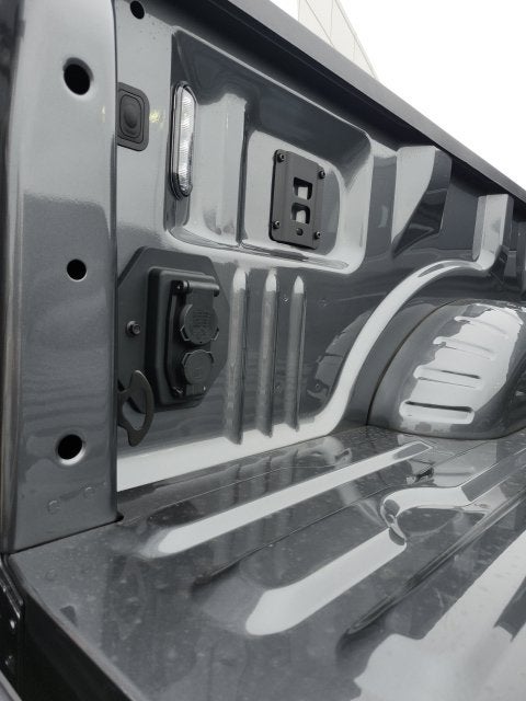 2027 Ford F-350 Lariat DRW