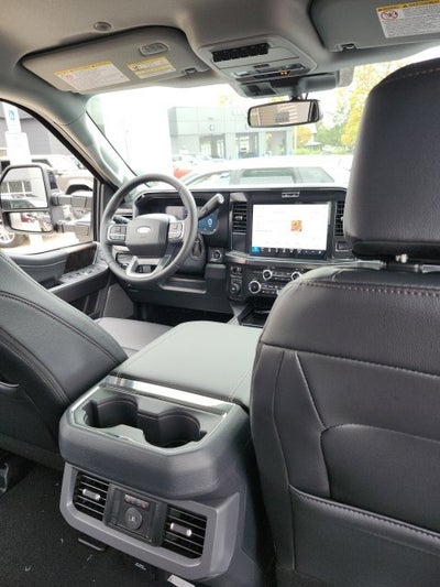 2027 Ford F-350 Lariat DRW