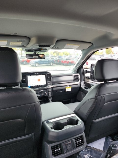 2027 Ford F-350 Lariat DRW