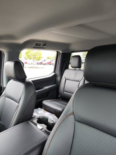 2027 Ford F-350 Lariat DRW