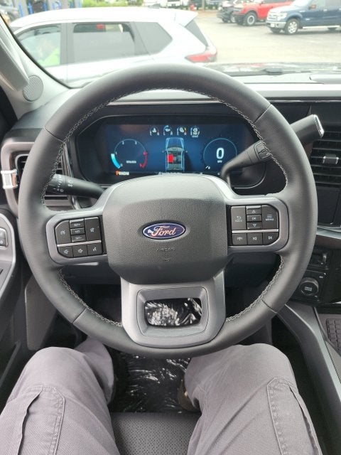 2027 Ford F-350 Lariat DRW