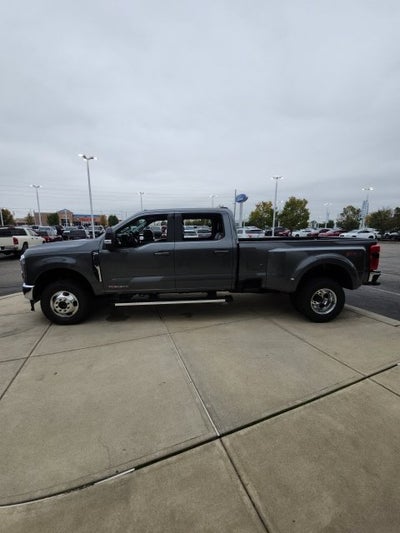 2027 Ford F-350 Lariat DRW