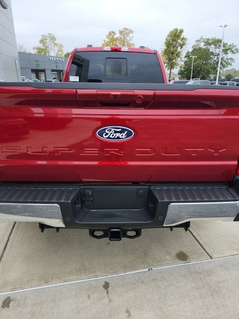 2027 Ford F-350 Lariat DRW