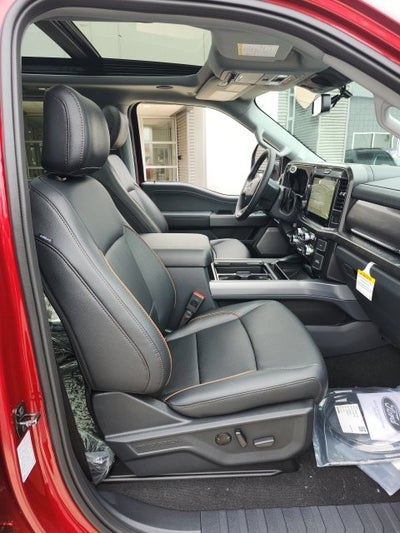 2027 Ford F-350 Lariat DRW
