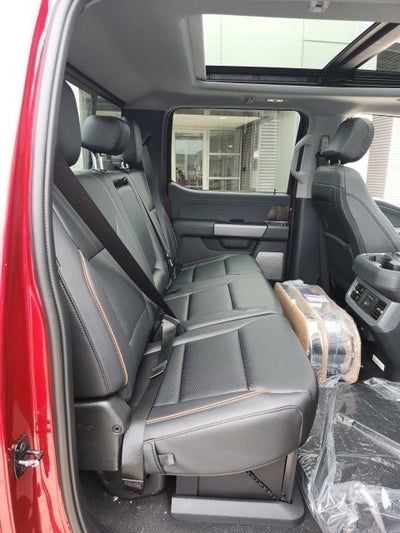 2027 Ford F-350 Lariat DRW