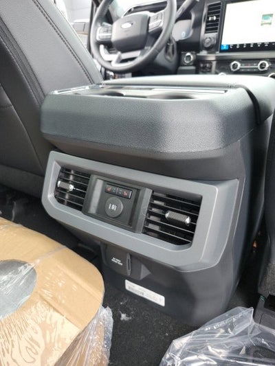 2027 Ford F-350 Lariat DRW