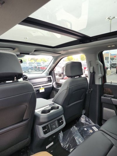 2027 Ford F-350 Lariat DRW