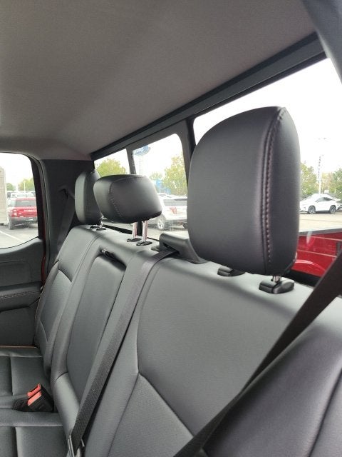 2027 Ford F-350 Lariat DRW