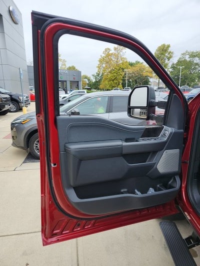 2027 Ford F-350 Lariat DRW