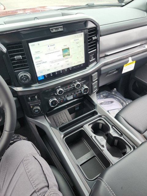 2027 Ford F-350 Lariat DRW