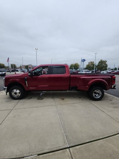 2027 Ford F-350 Lariat DRW