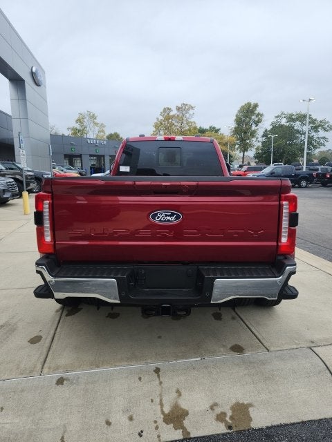 2027 Ford F-350 Lariat DRW